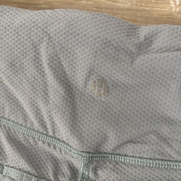 Lululemon Shorts Womens Size 6 Run Off Route High Rise 4" Blue Cast Swift W7BBPS - Picture 4 of 5